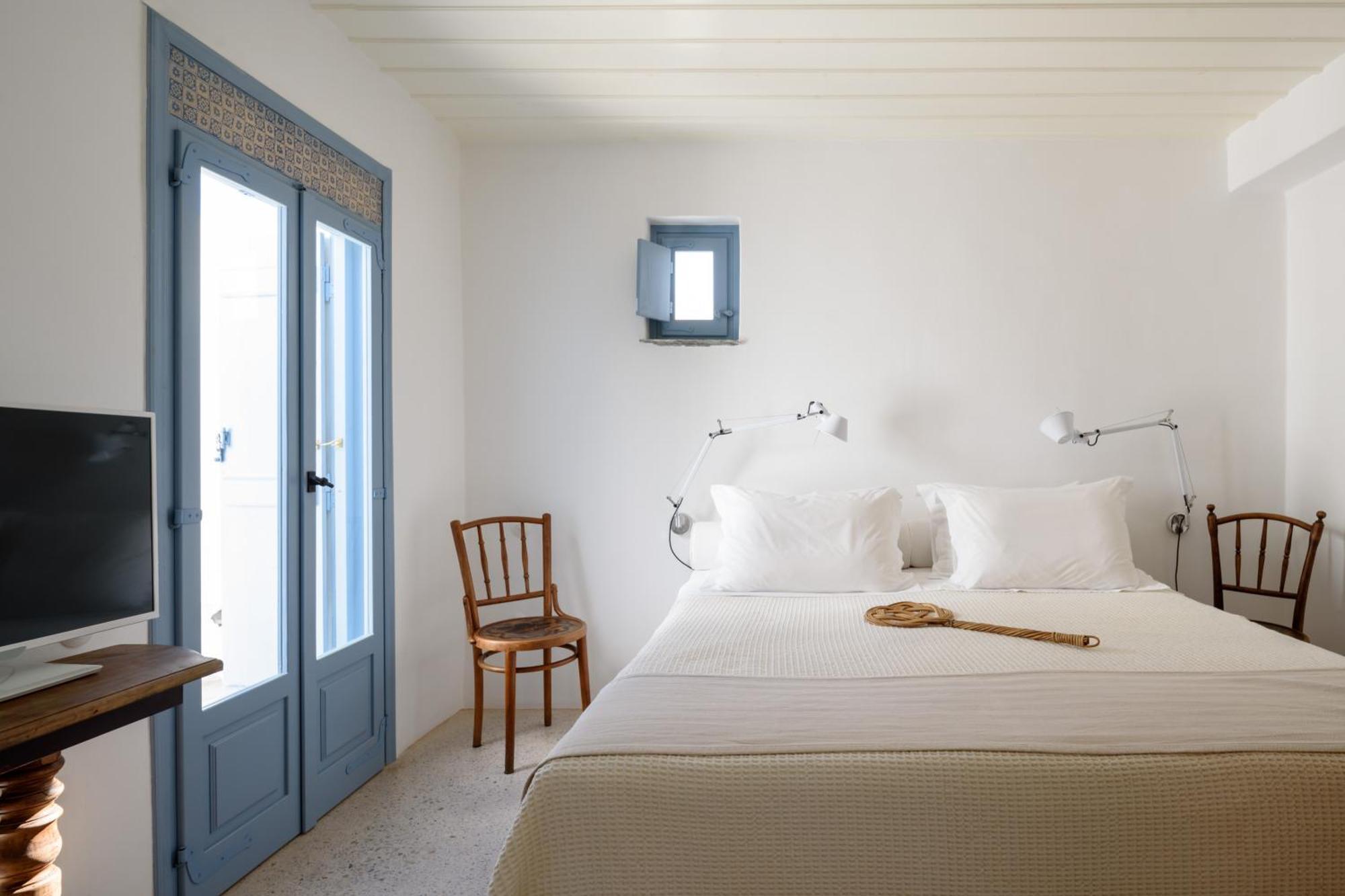 Mezzolovero Suites Кимолос Экстерьер фото