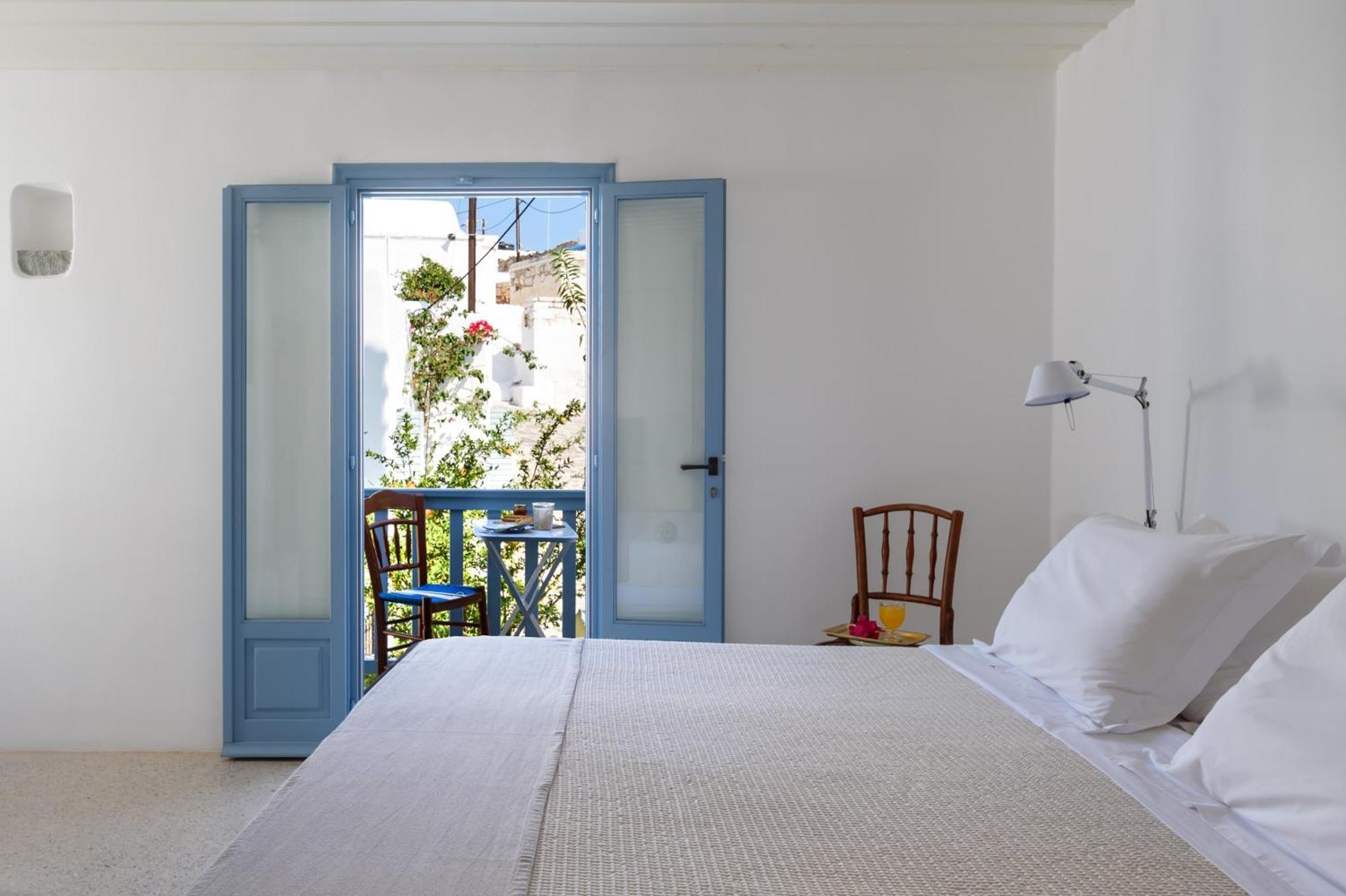 Mezzolovero Suites Кимолос Экстерьер фото