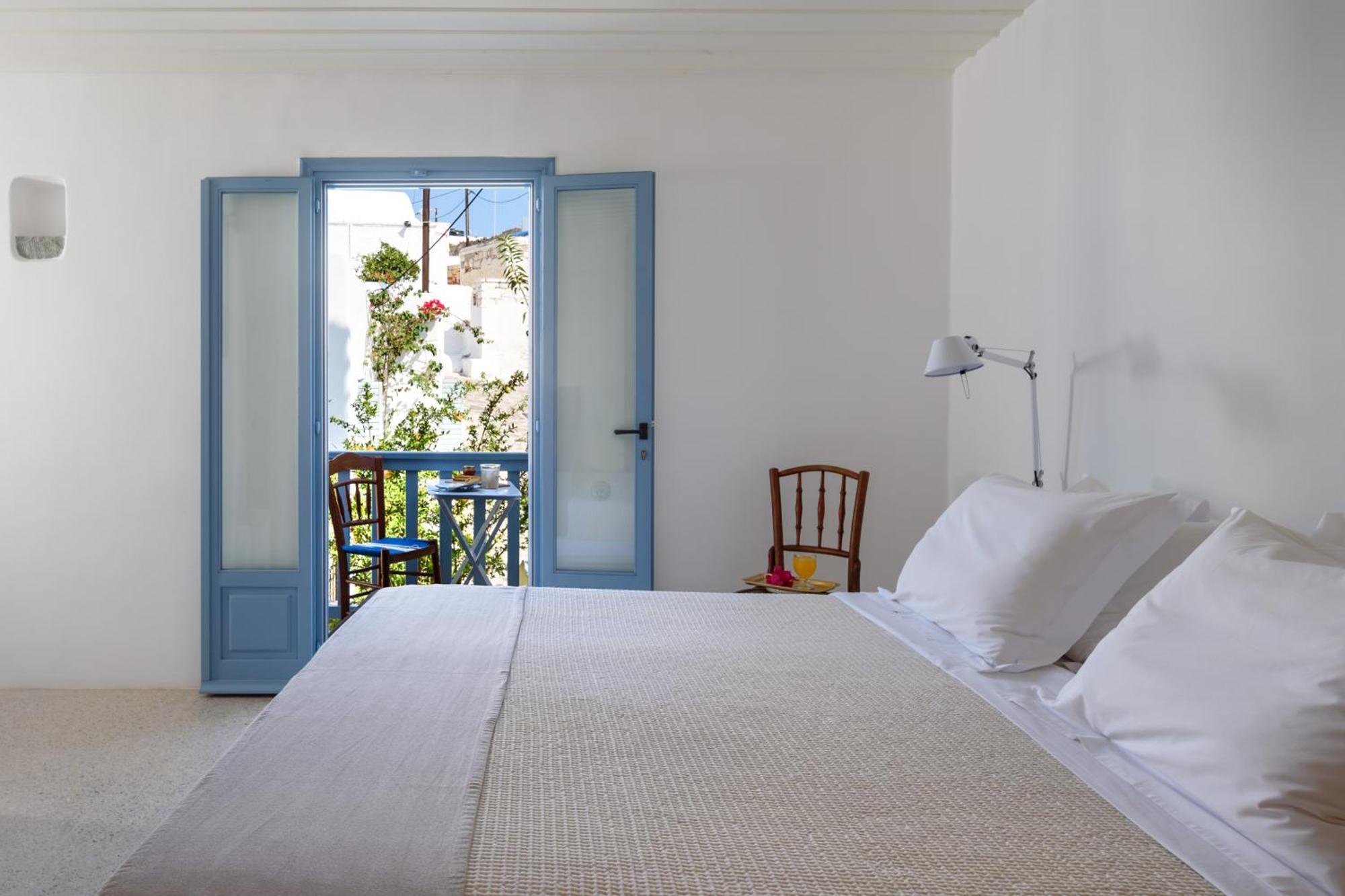 Mezzolovero Suites Кимолос Экстерьер фото