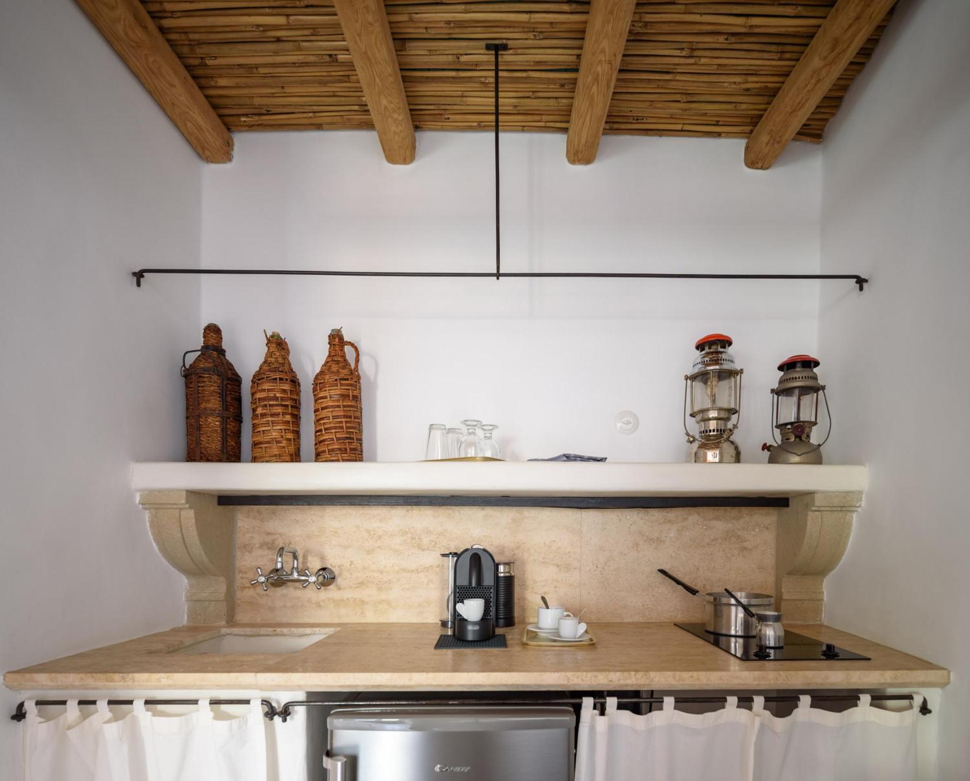 Mezzolovero Suites Кимолос Экстерьер фото